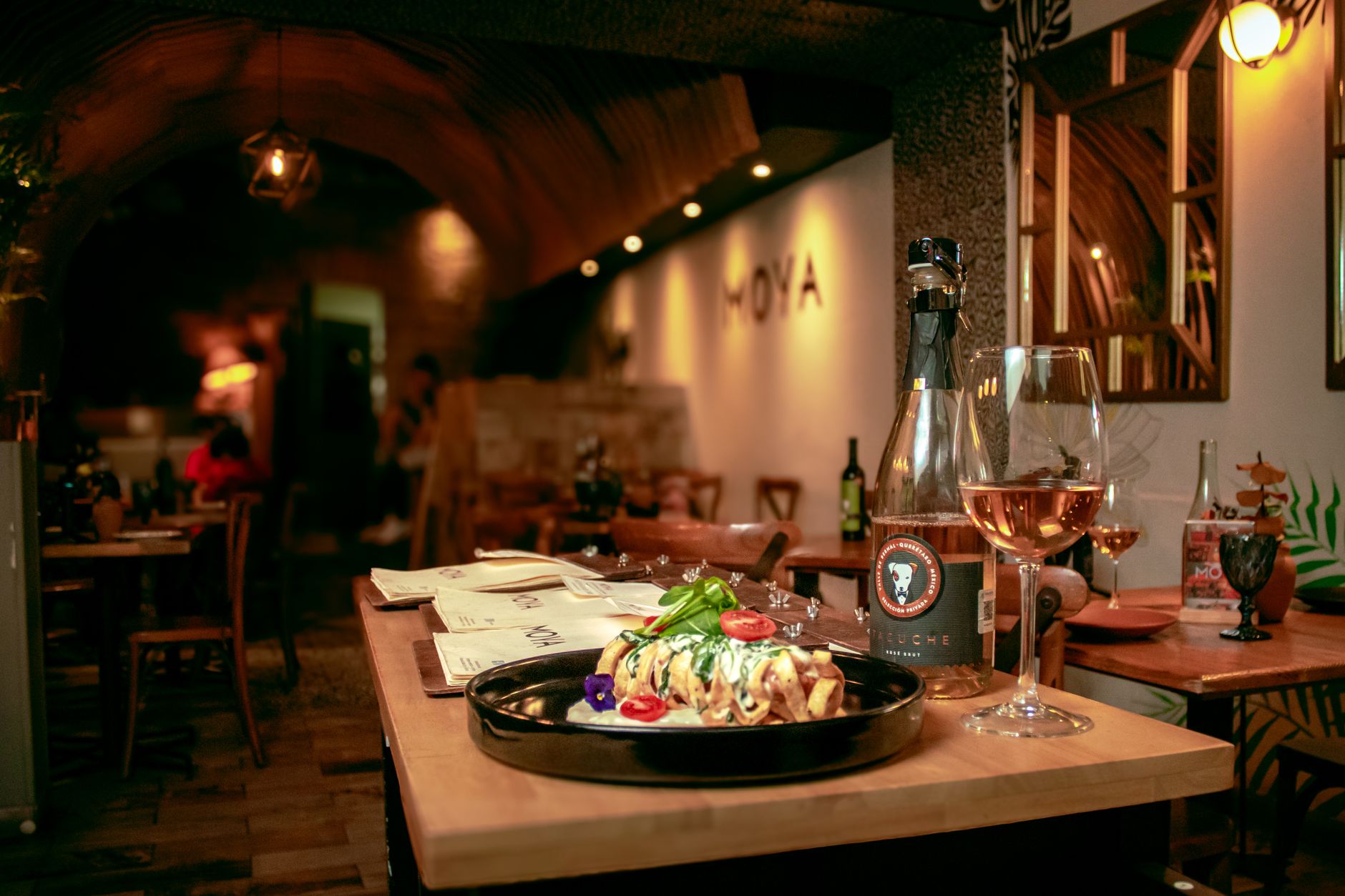 Lwów kulinarnie: najlepsze restauracje, bary i piwnice z winem na długi wieczór
